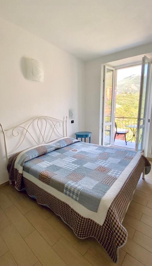 Sandra Villa Rooms Корнілья Екстер'єр фото